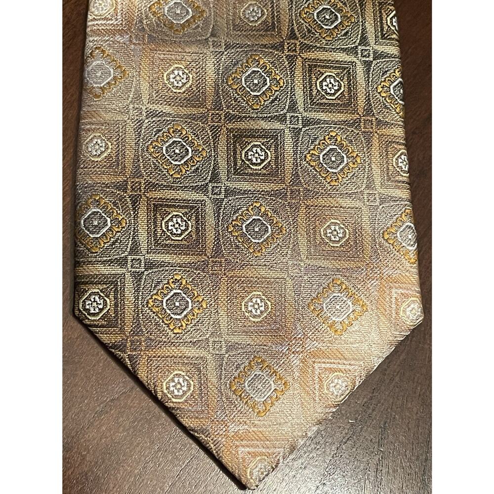 Pierre Cardin Gold Black Hand Made 100% Polyester Men’s Neck Tie Made In China